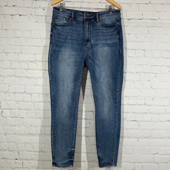 Judy Blue Denim - Judy Blue Skinny Fit High Rise Jeans Size 32 Blue Medium Wash Denim Stretch